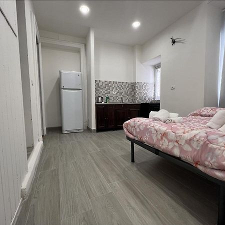 カターニア Il Giardino E Gli Affreschi Bed & Breakfast エクステリア 写真