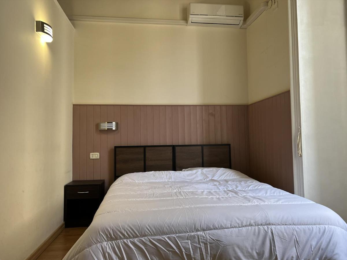 カターニア Il Giardino E Gli Affreschi Bed & Breakfast エクステリア 写真