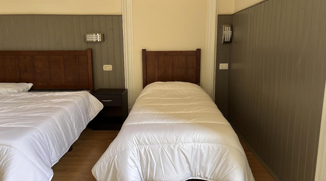 カターニア Il Giardino E Gli Affreschi Bed & Breakfast エクステリア 写真