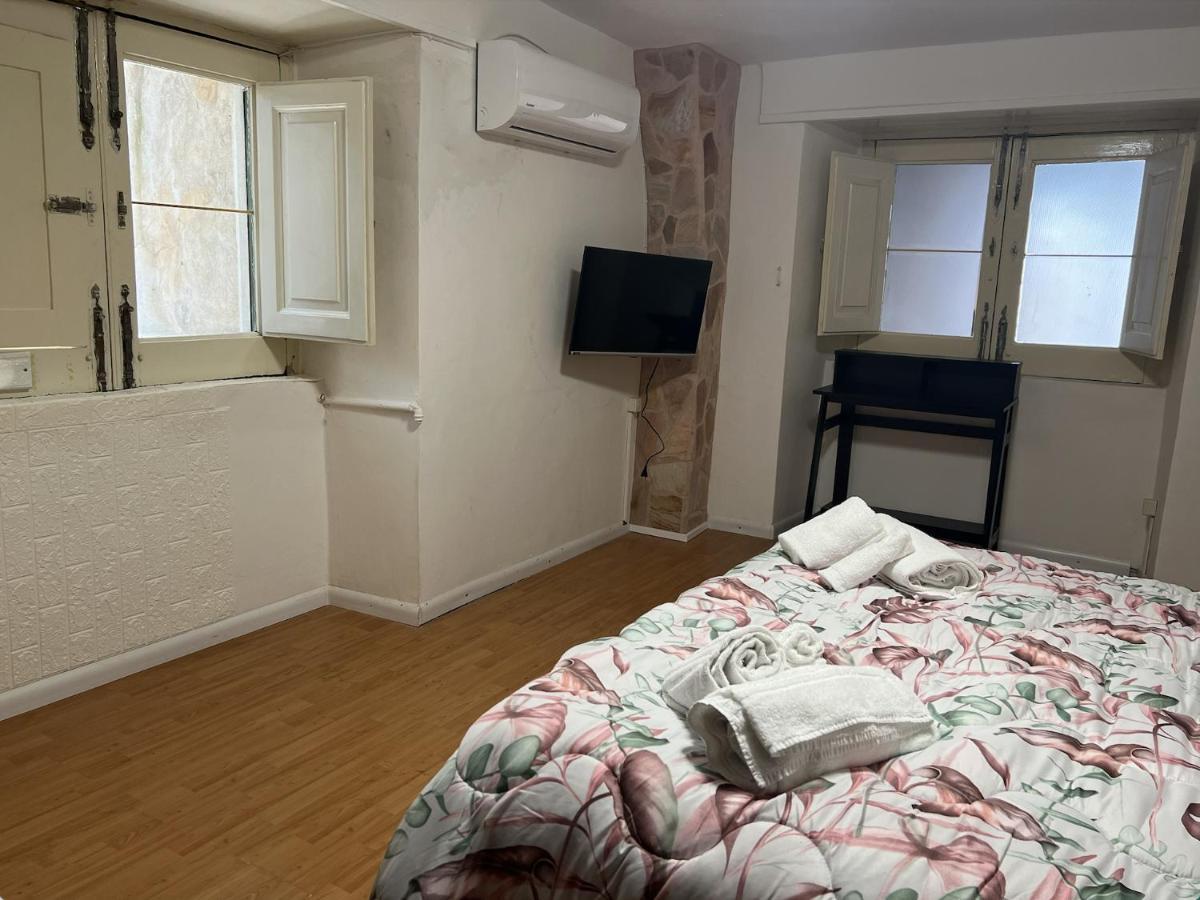 カターニア Il Giardino E Gli Affreschi Bed & Breakfast エクステリア 写真